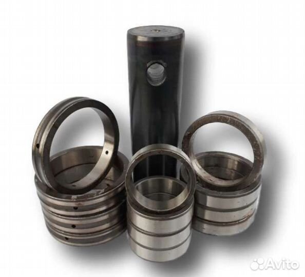 Штифт поворотный + втулки задняя бабка case 580 SK