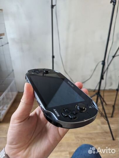 Sony PS Vita 128gb Прошитая превосходное состояние