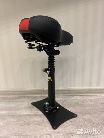 Сидушка для электросамоката ultron T128