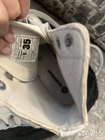 Коньки женские фигурные 35 и 37 размер