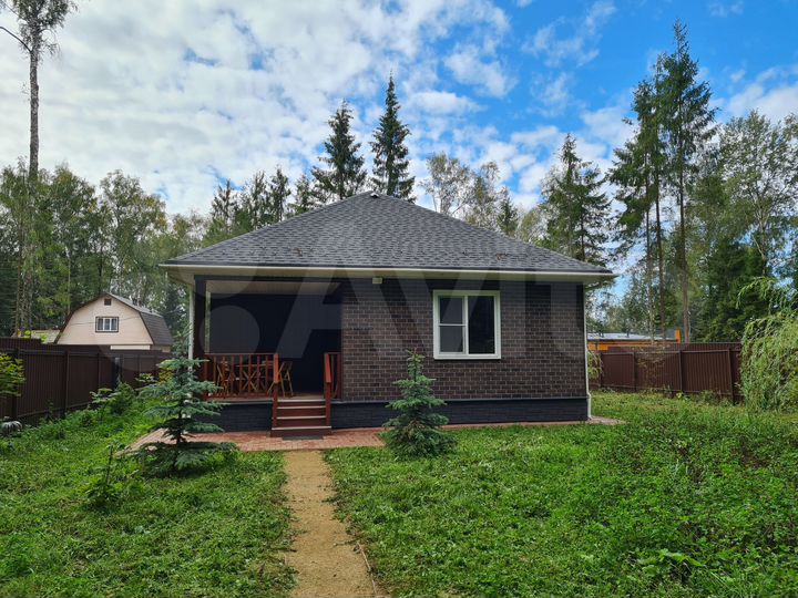 Дом 74,7 м² на участке 8 сот.