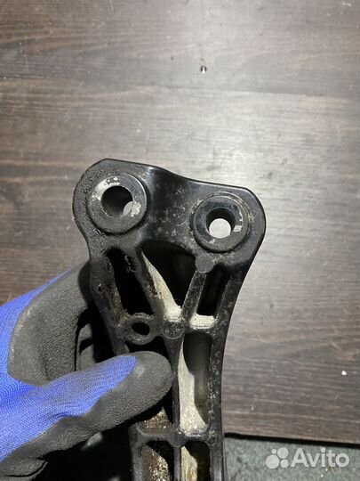 Крепление двигателя для Kawasaki Z750 04-06