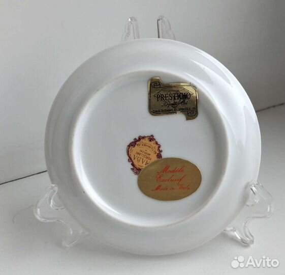 Тарелочка фарфоровая