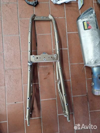 Запчасти на BMW S1000R K63