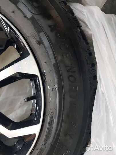 Michelin X-Ice North 4 SUV 245/60 R18