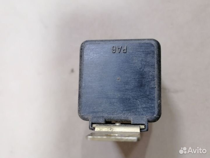 Реле обогрева стекла Opel Vectra A 1988-1995
