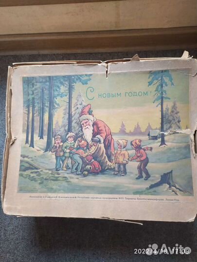 Коробка для елочных игрушек