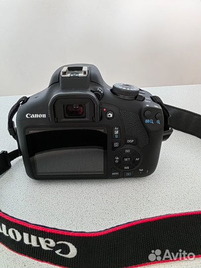 Фотоаппарат зеркальный Canon EOS 2000D