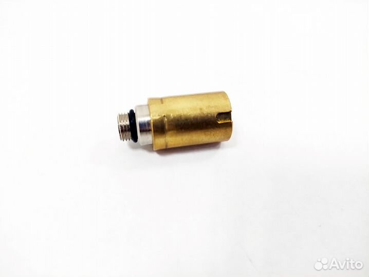 Клапан баллона пневмо Audi Q7 Starke 7L0616814B