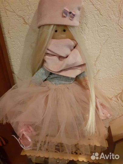 Кукла интерьерная