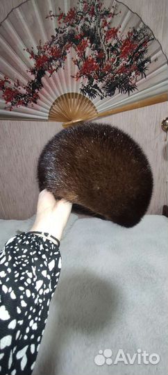 Берет женский норковый