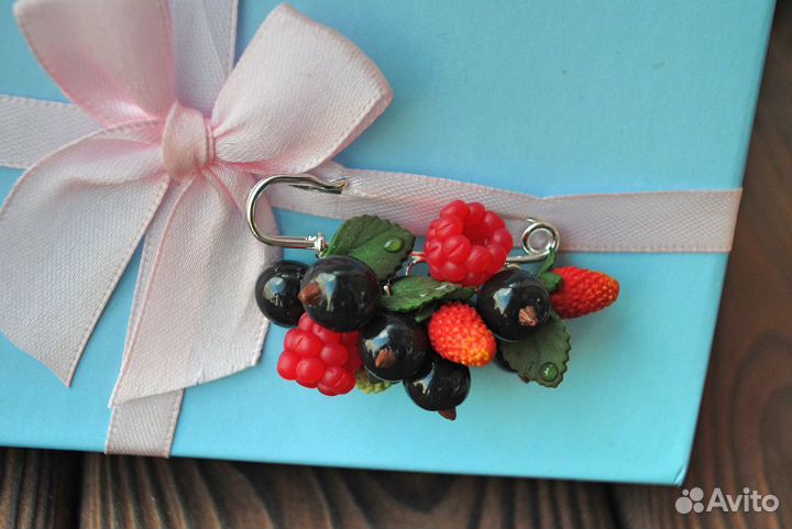 Брошь-булавка 