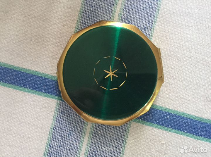 Пудреница СССР