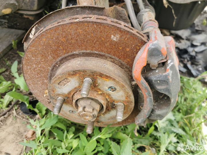 Передний суппорт Hyundai Getz 1 1.4 АКПП 2008 г