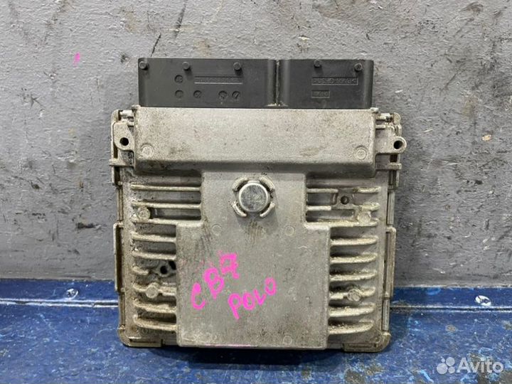 Эбу двигателя Volkswagen Polo 5 6R HB