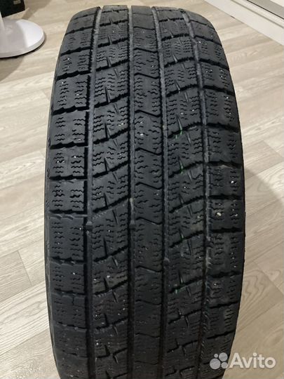 Kumho Ice Power KW21 215/65 R16 98Q