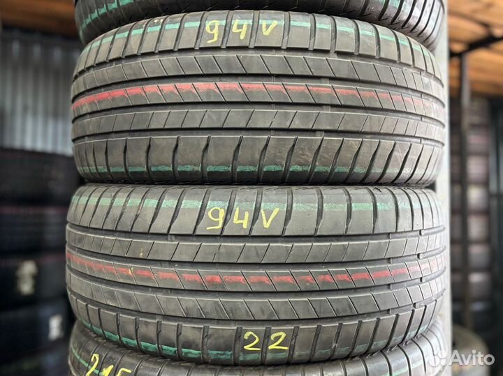 Bridgestone Turanza T005 215/55 R17