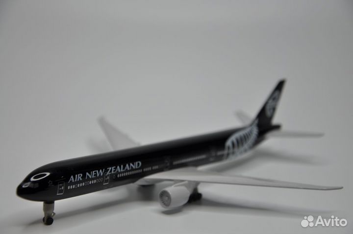 Самолёт Boeing 777-319(ER) Air New Zealand металл