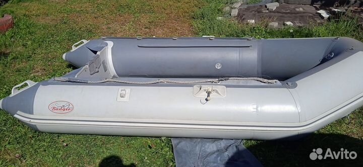 Лодка badger