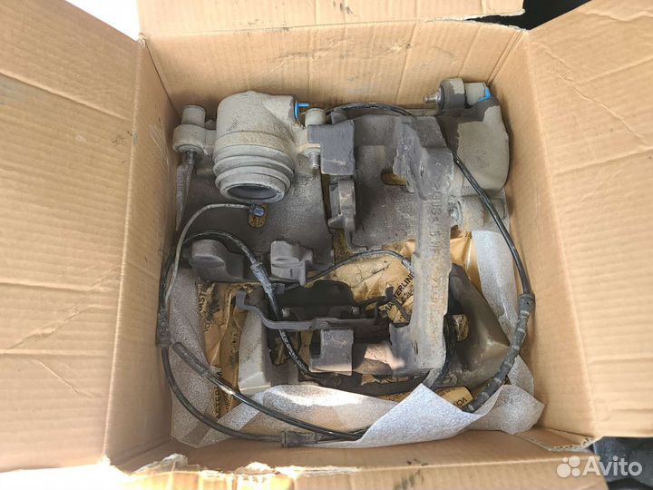 Тормозные суппорта и колодки от x5 f15 перед/зад