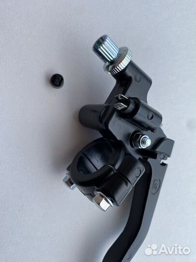 Рычаг сцепления на мотоцикл