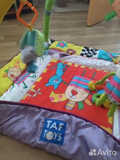 Развивающий коврик