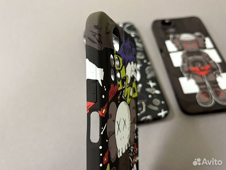 Чехол на Xiaomi Redmi Note 11/11S Kaws