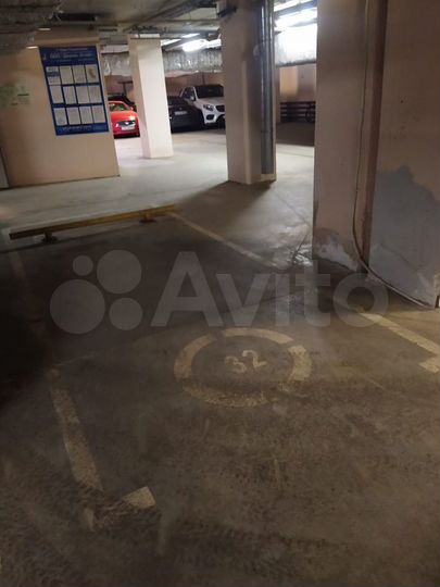 Машиноместо, 11 м²