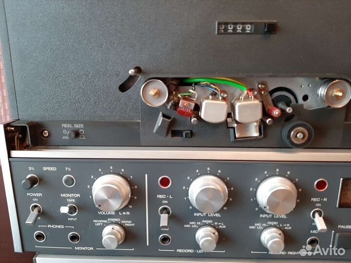 Катушечный магнитофон Revox B77