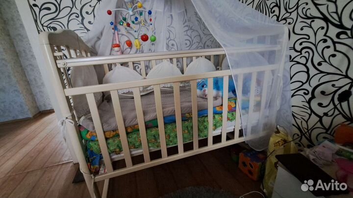 Кровать с балдахином