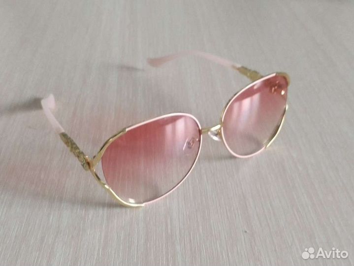 Солнцезащитные очки