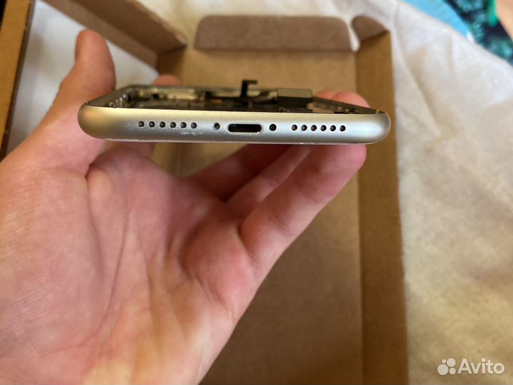 Корпус на iPhone 11