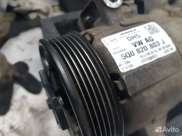 Компрессор кондиционера VAG