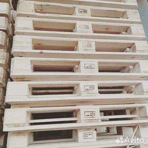 Рабочий по ремонту деревянных поддонов