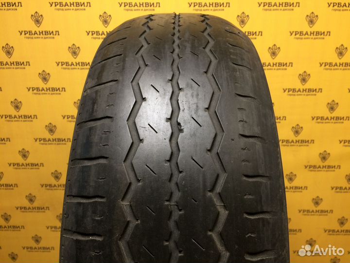 Hankook Radial RA08 215/65 R17 104T