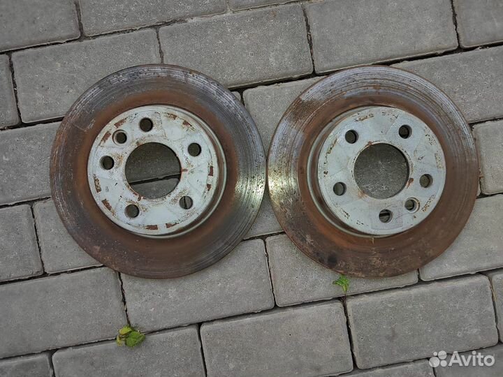 Диск тормозной задний Volkswagen T4