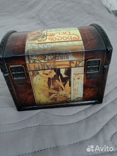 Деревянная шкатулка для украшений