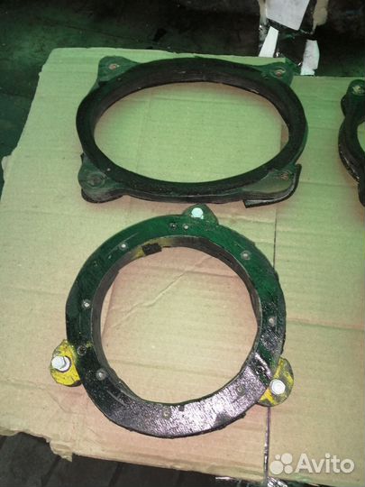 Подиумы toyota corolla 150