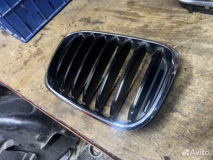 Решетка радиатора правая BMW X3 G01 X4 G02