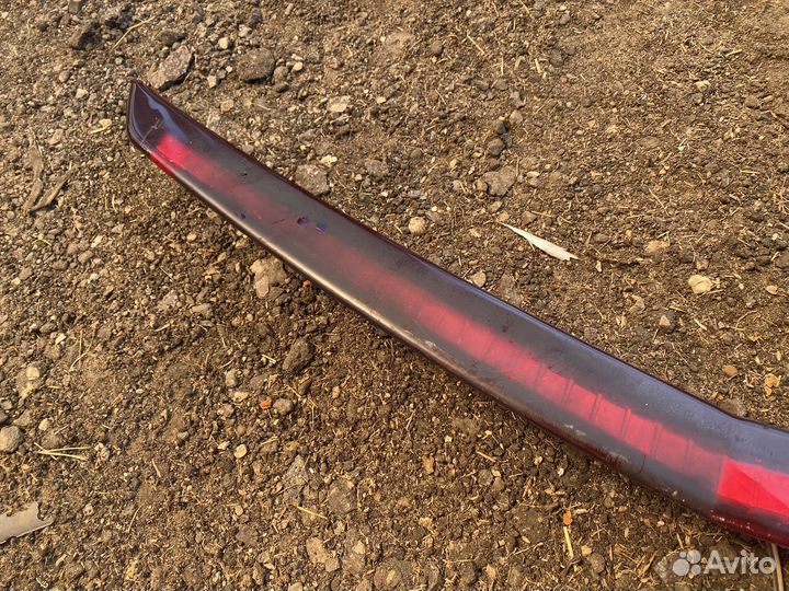 Стоп сигнал на крышку багажника на Cadillac Cts 2