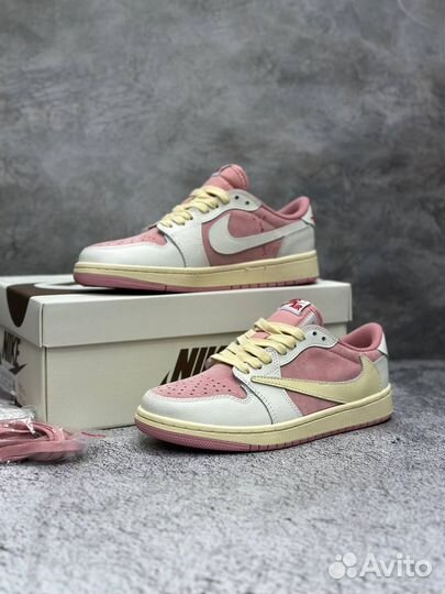 Nike Air Jordan 1 travis Scott