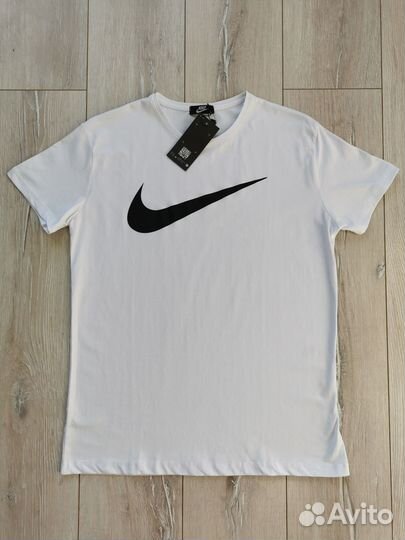 Футболка Nike