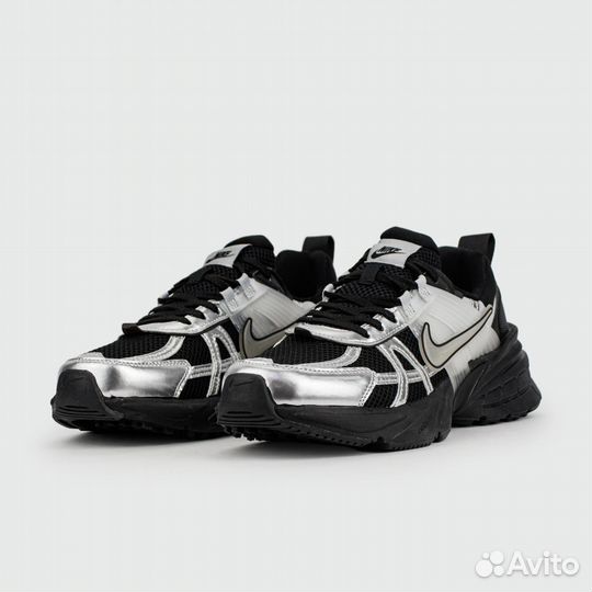 Кроссовки Nike V2K Run