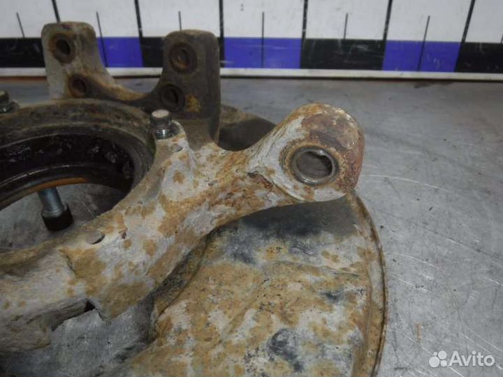 Кулак передний левый Ssang Yong Kyron D20DT 2009