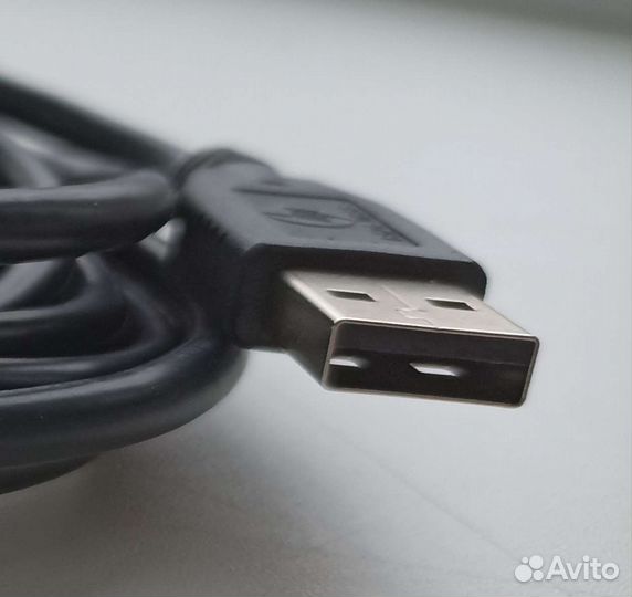 Кабель для компьютера