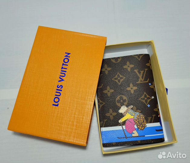 Louis Vuitton обложка для паспорта