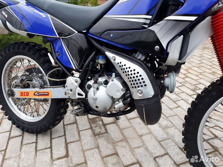 Yamaha DT230 lanza