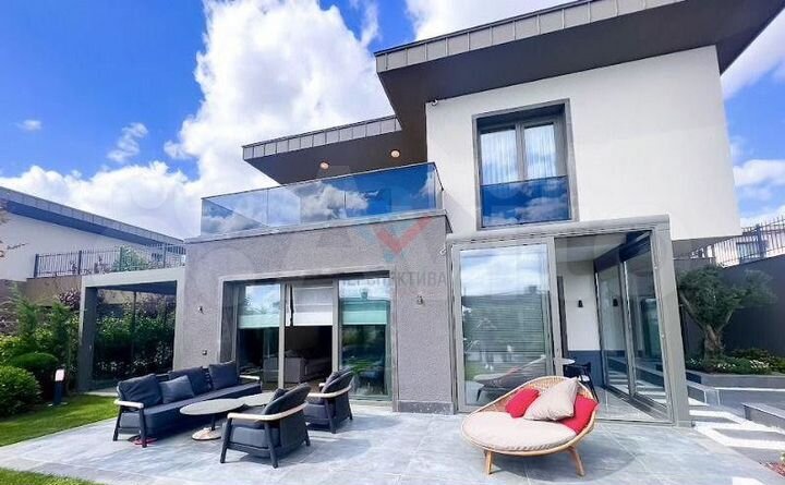 Дом 269 м² на участке 6 сот.