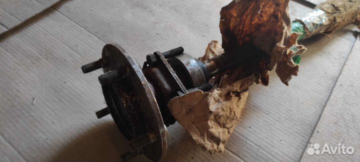 Полуось задняя от нивы 21210