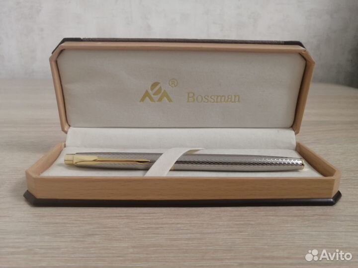 Перьевая ручка bossman